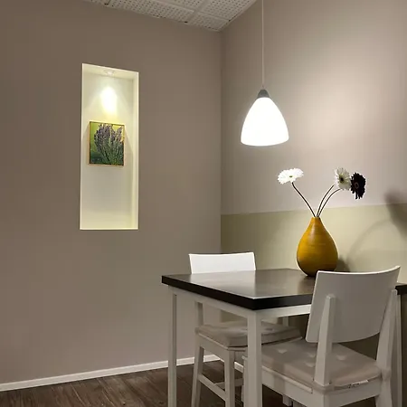 No8 Guest house *