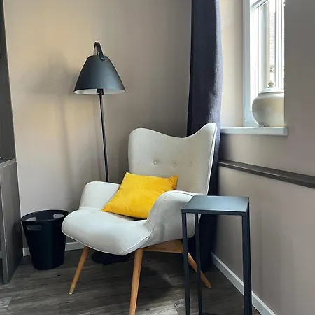 No8 בית הארחה באד וויבל