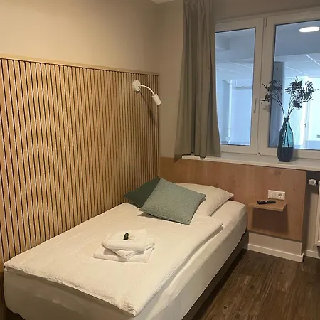 No8 בית הארחה באד וויבל