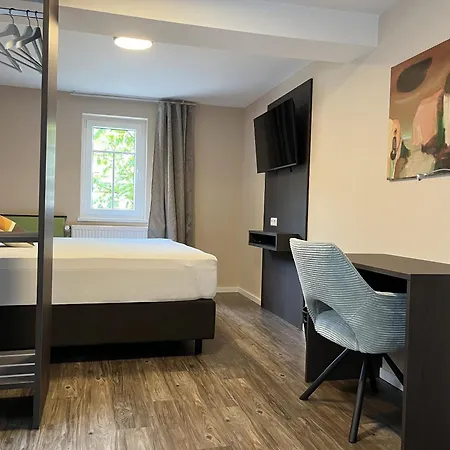 בית הארחה No8 3*